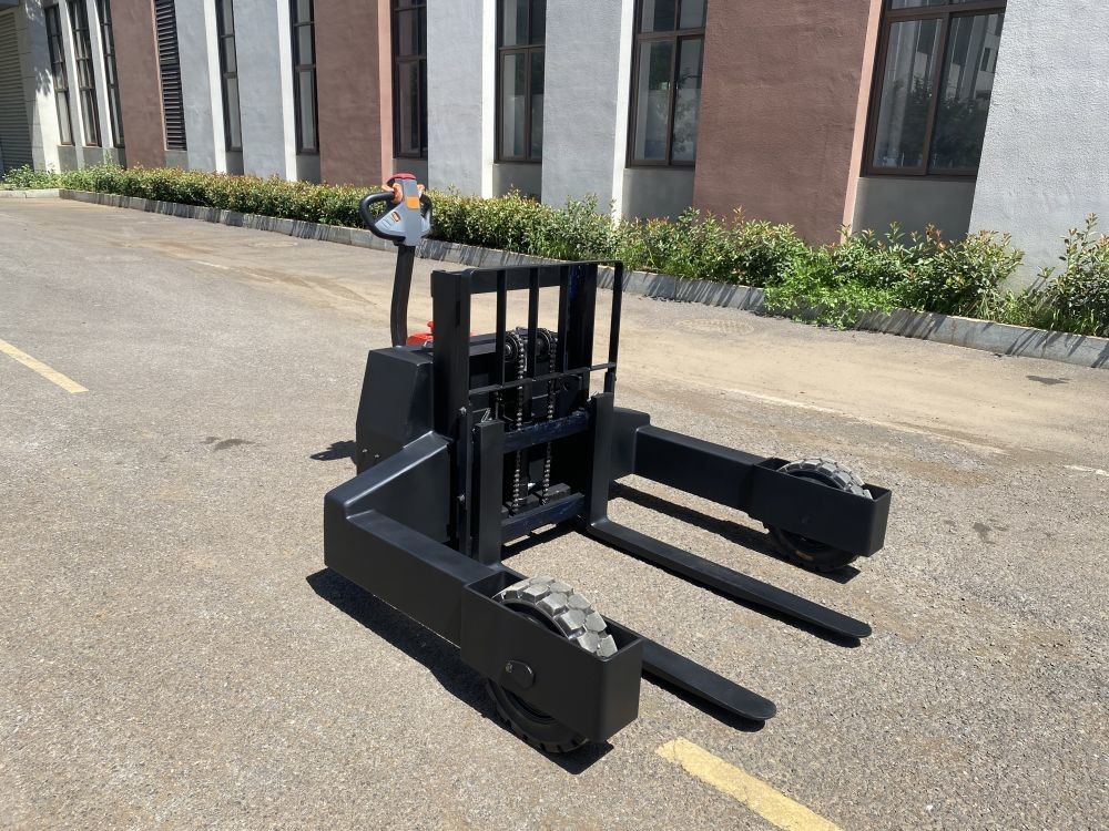 1500KG Electric Rough Terrain Pallet Stacker Lithium Battery