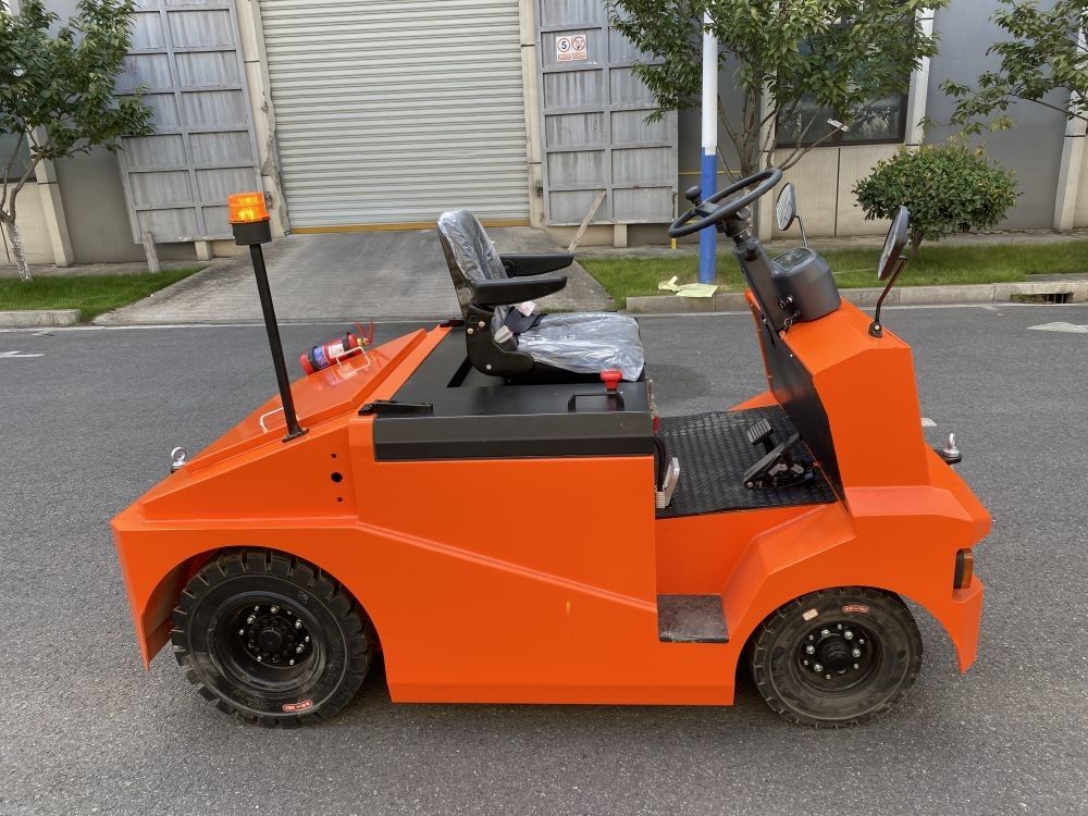 2500kg Tractor E Truck Electromagnetic braking 24V/210 Battery