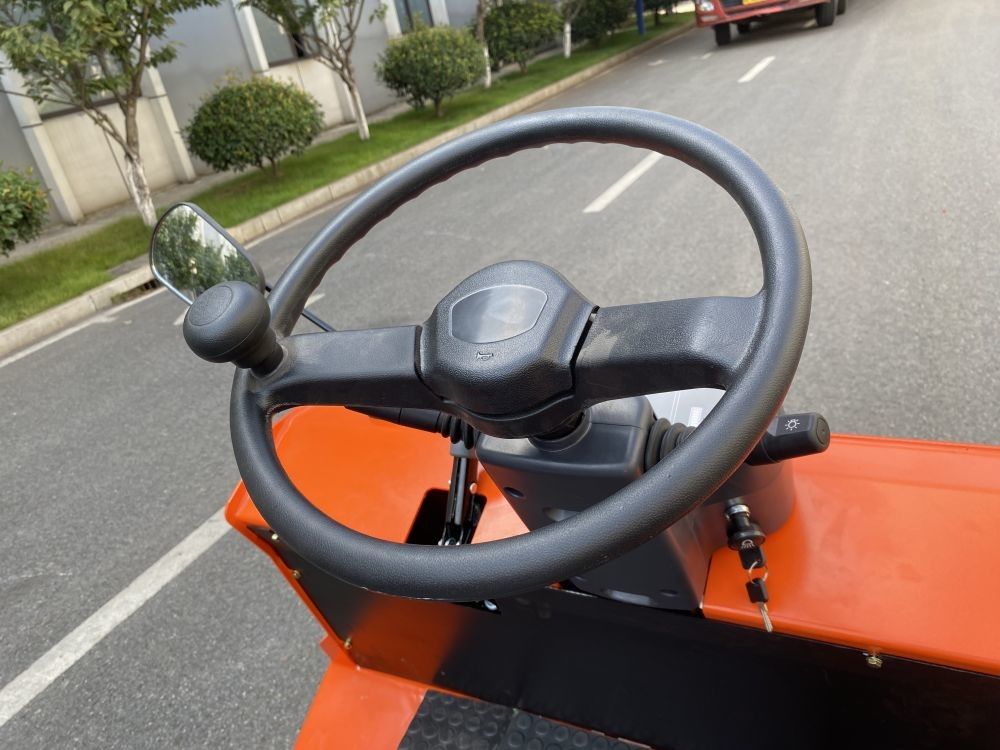 2500kg Tractor E Truck Electromagnetic braking 24V/210 Battery
