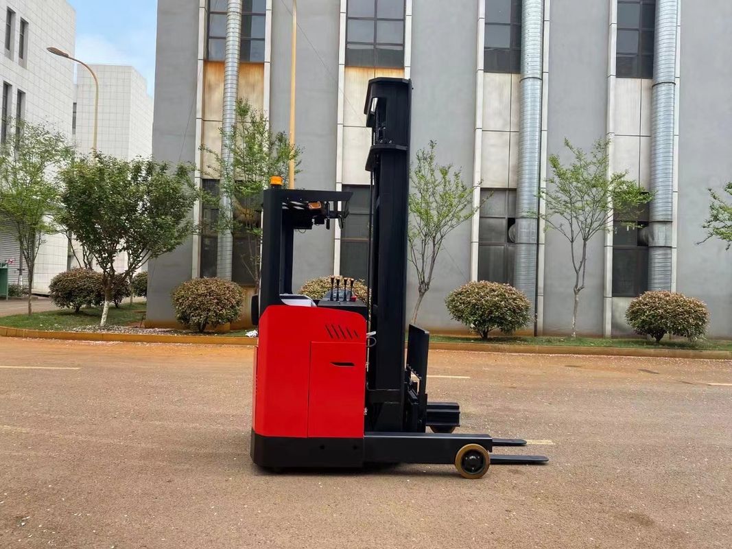 Electric Pallet Forklift Forward Moving Forklift Seat Style Load Capacity 2000 KG Forward Tilt and Backward Tilt: 3/5 °