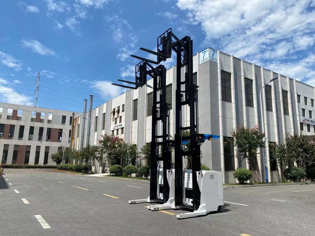 Single Reach Forward Electric Forklift Truck Load Capacity 2000 KG Lifting Height 5000 Meters
