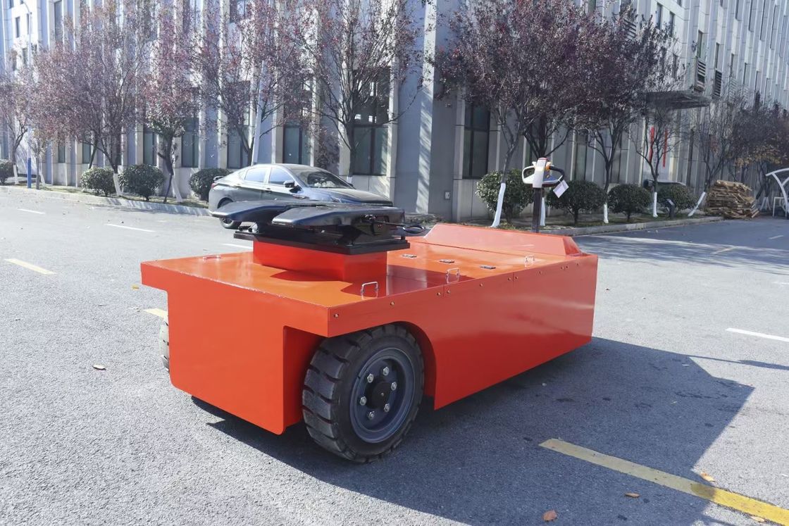 20000 KGS Electric Towing  Tractor Walk Style Four Wheel Solid Tire